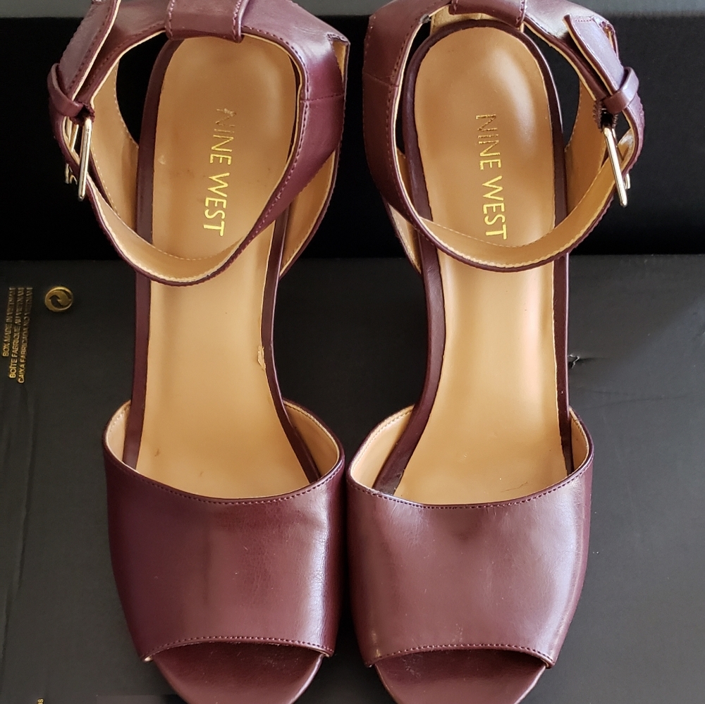 Maroon Nine West Wedge Heels